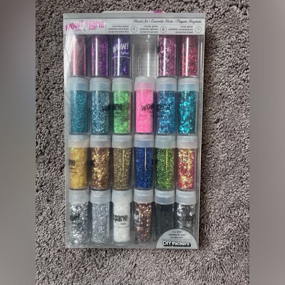 Other - Package of 23 tubes of glitter